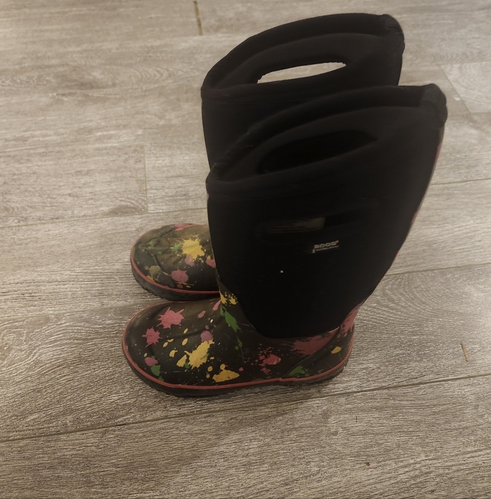 BOGS Black Boots with Cute Colorful Splashes